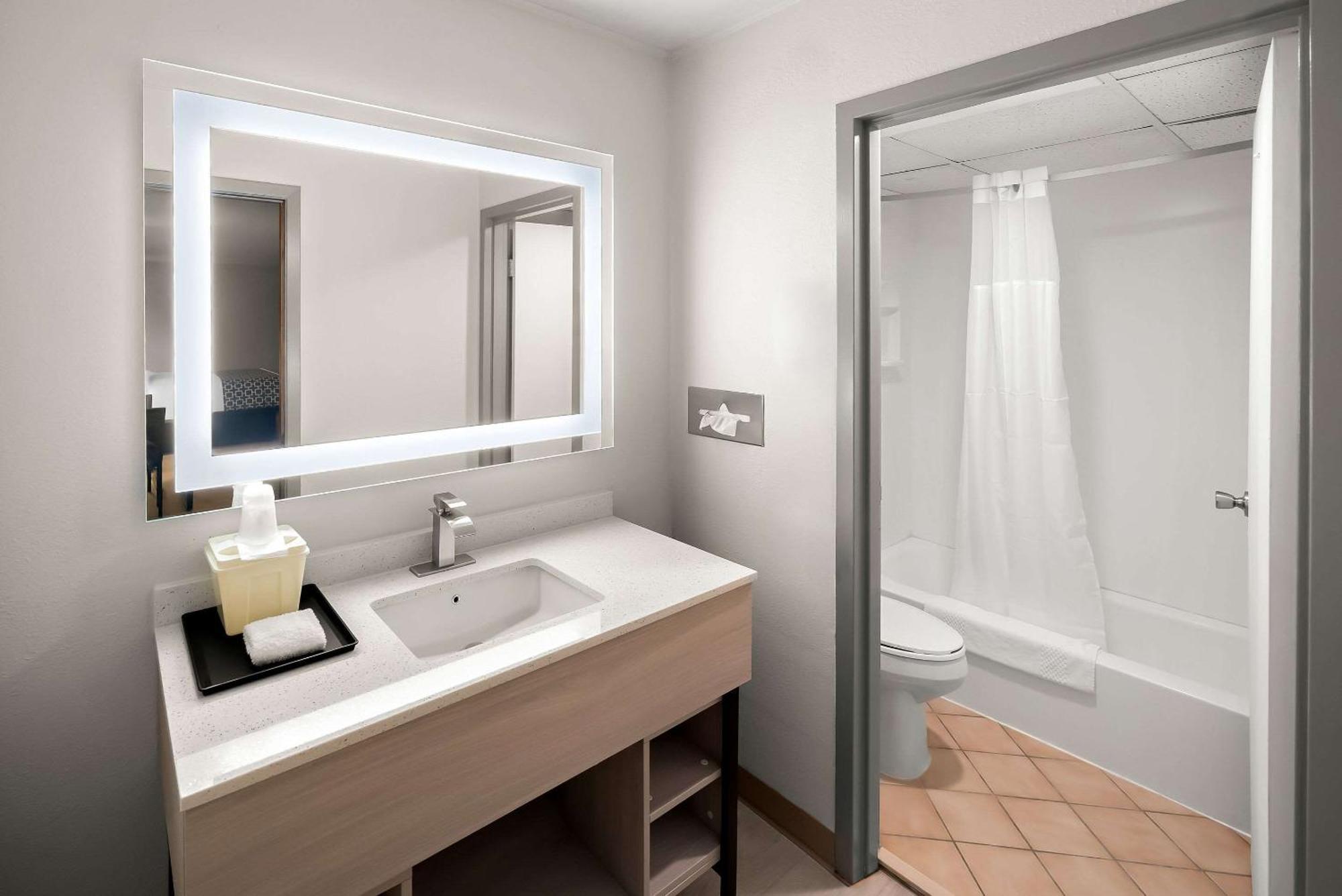 Suburban Studios, Kearney Ngoại thất bức ảnh