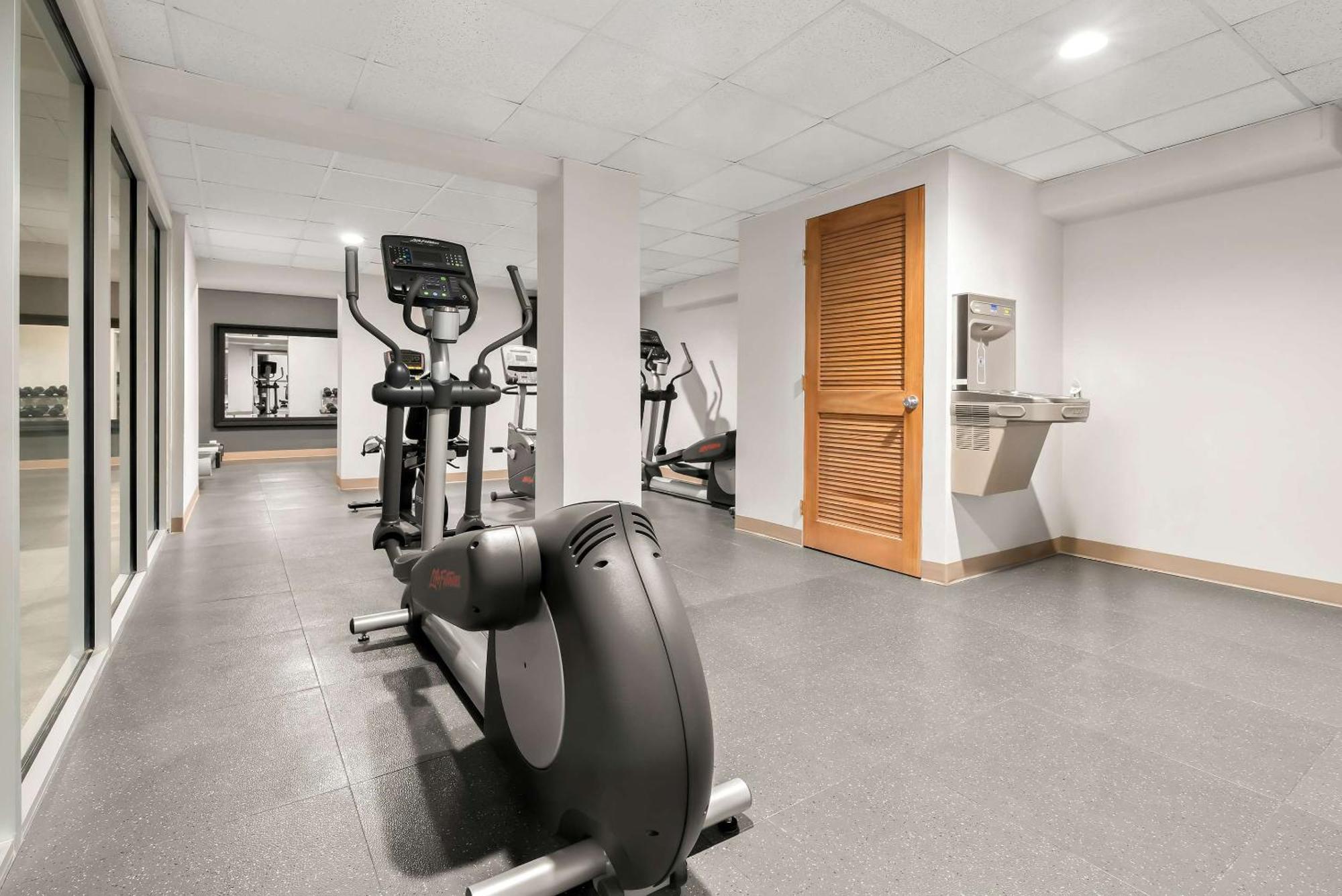 Suburban Studios, Kearney Ngoại thất bức ảnh